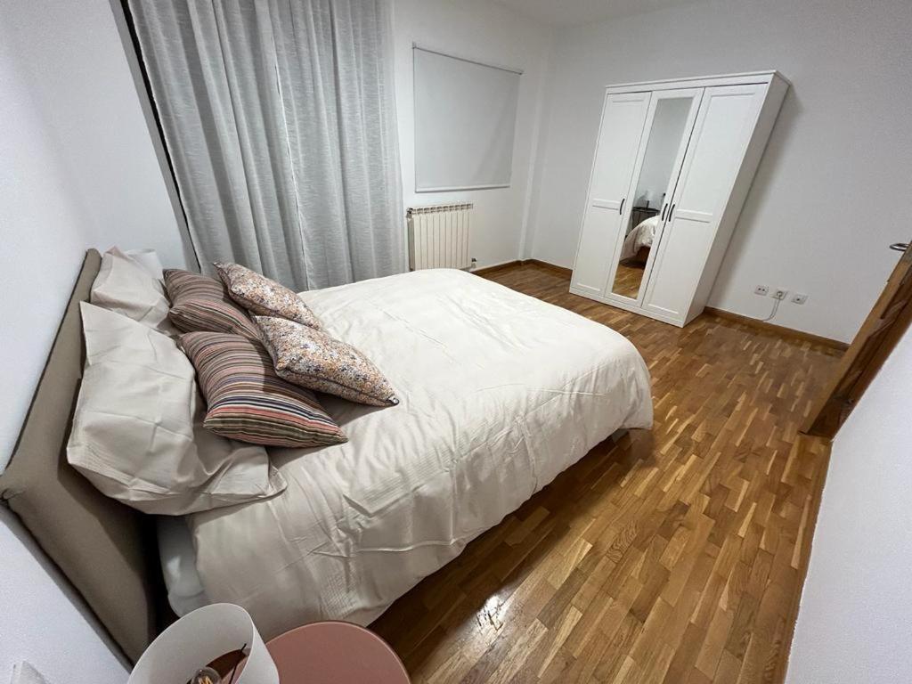 20 Pasos Apartment ตูเดลา ภายนอก รูปภาพ